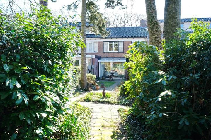 Foto 7 van Juliana van Stolberglaan 42