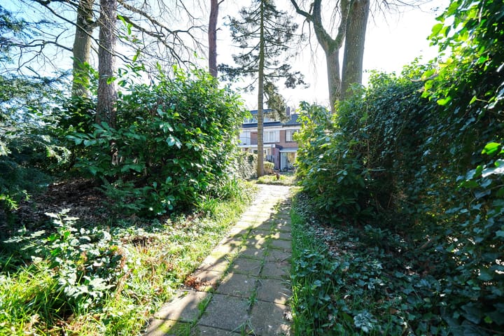 Foto 28 van Juliana van Stolberglaan 42