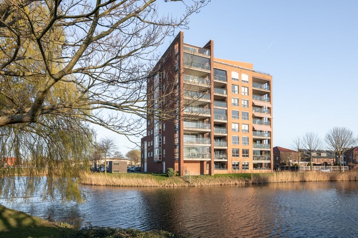 View photo of Meerwedesingel 129