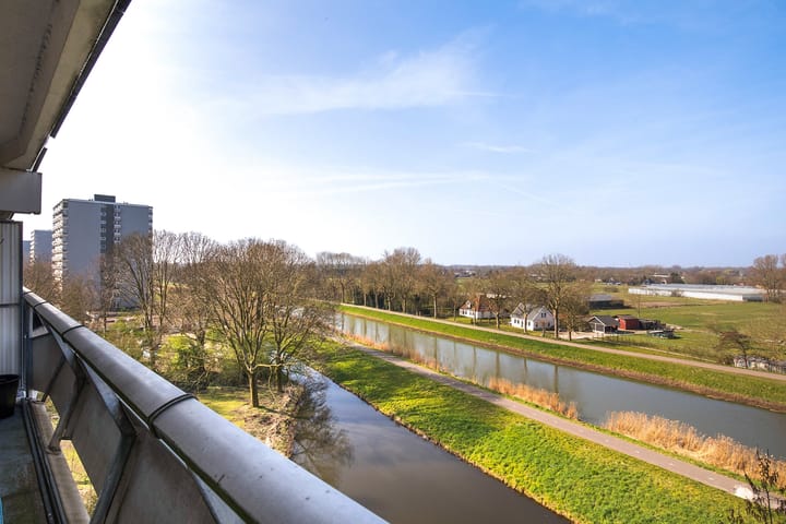 Foto 24 van Burgemeester D. Kooimanweg 973