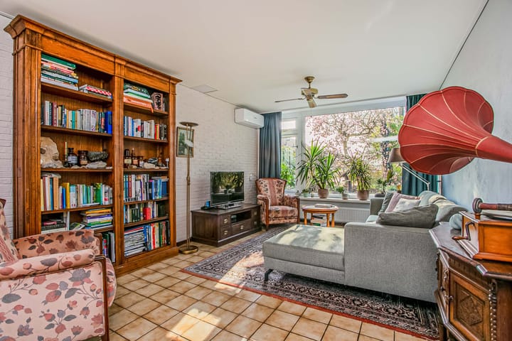 Foto 5 van Dr Holwerdastraat 14