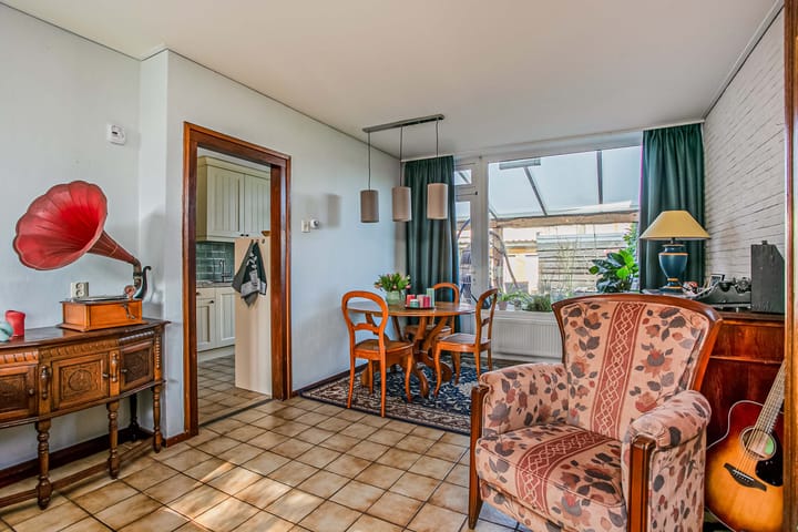 Foto 8 van Dr Holwerdastraat 14