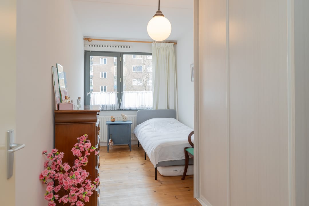 Foto 13 van Martini van Geffenstraat 32