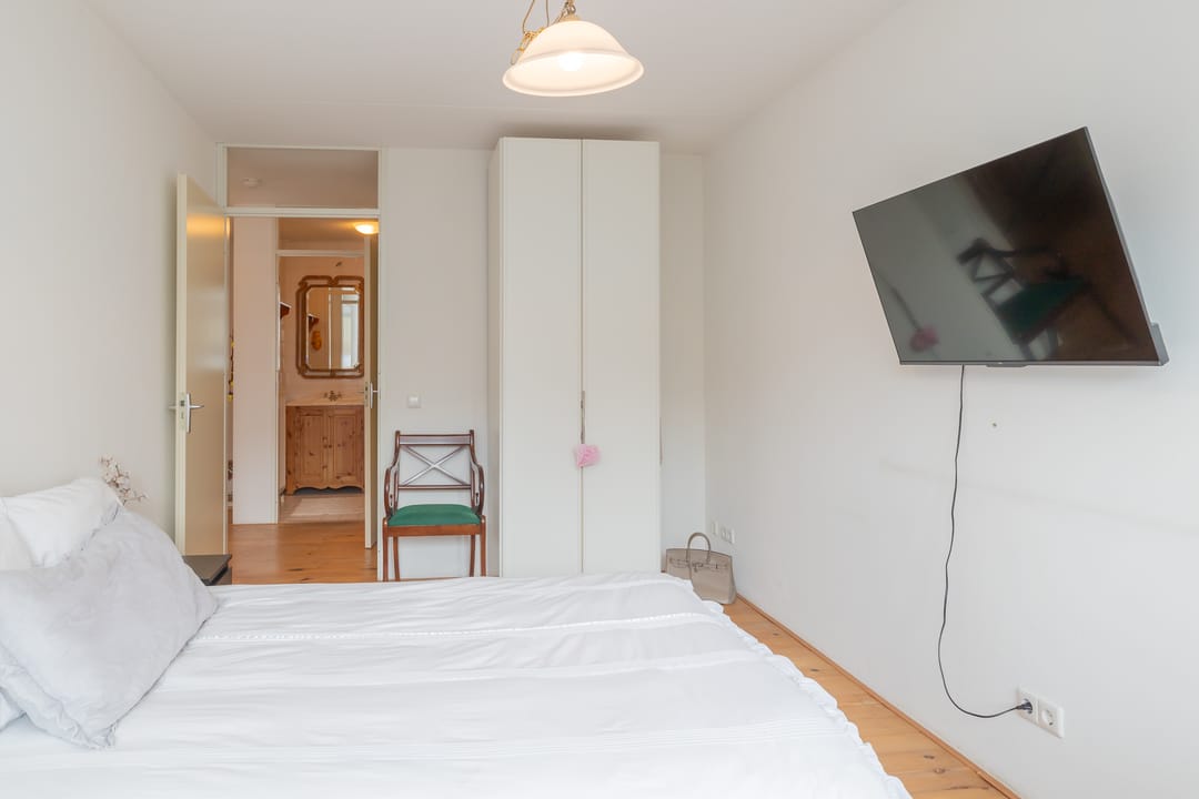 Foto 17 van Martini van Geffenstraat 32