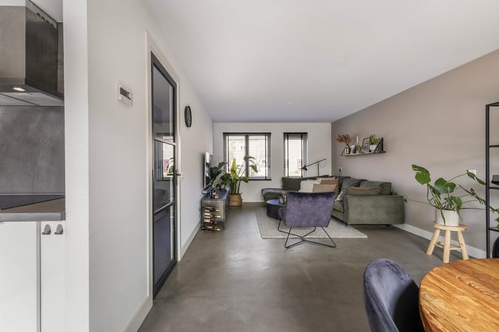 Foto 7 van Damasthof 9