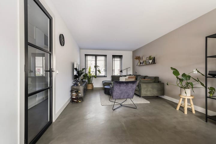 Foto 8 van Damasthof 9