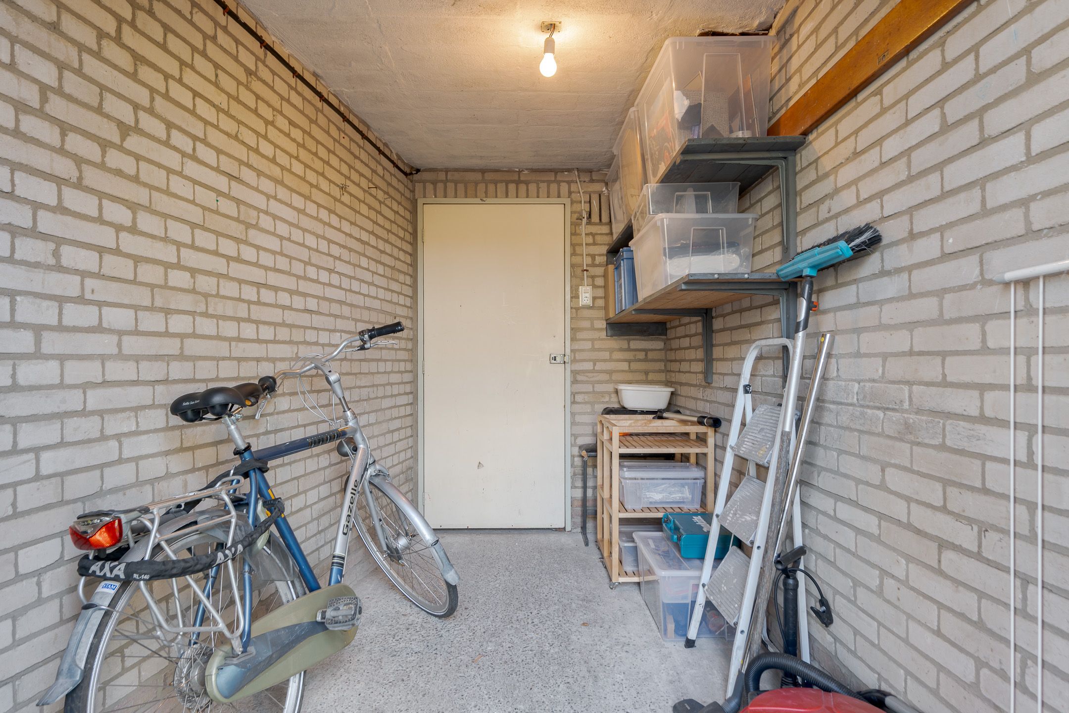 Foto 39 van Ten Oeverstraat 152