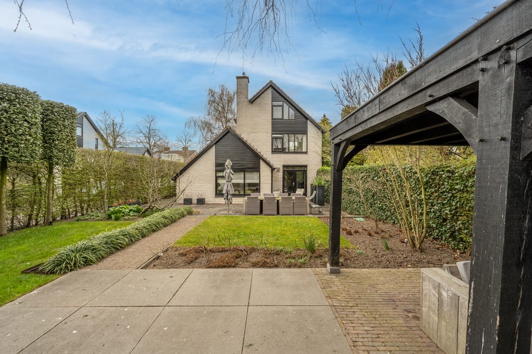 Photo 2 of Laan van Westmolen 63