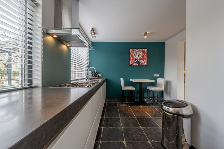 Photo 18 of Laan van Westmolen 63