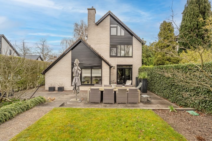 Photo 47 of Laan van Westmolen 63