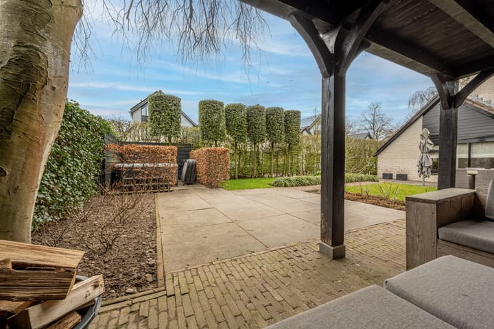 Photo 51 of Laan van Westmolen 63