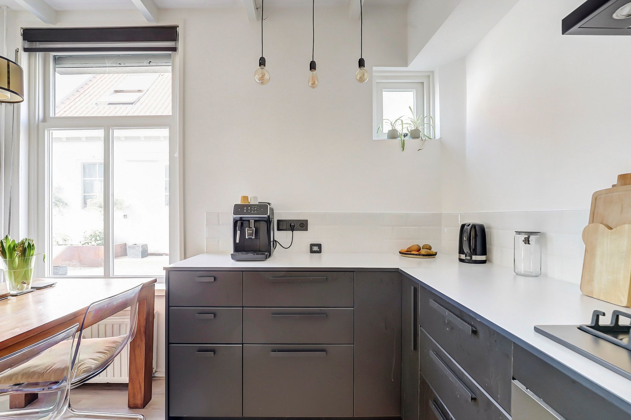 Foto 12 van Schuttershofstraat 41