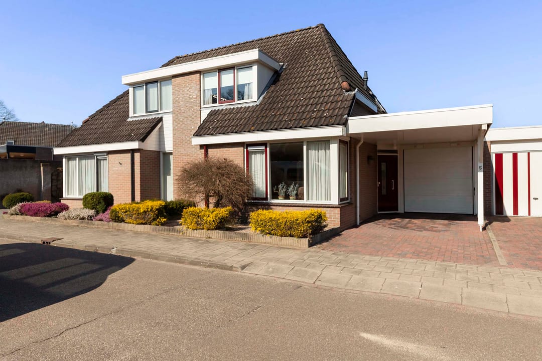 Foto 2 van Manegeweg 5