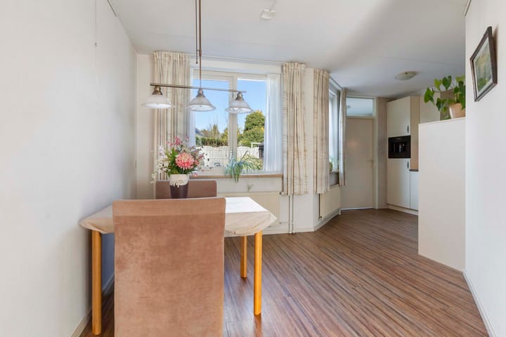 Foto 8 van Manegeweg 5