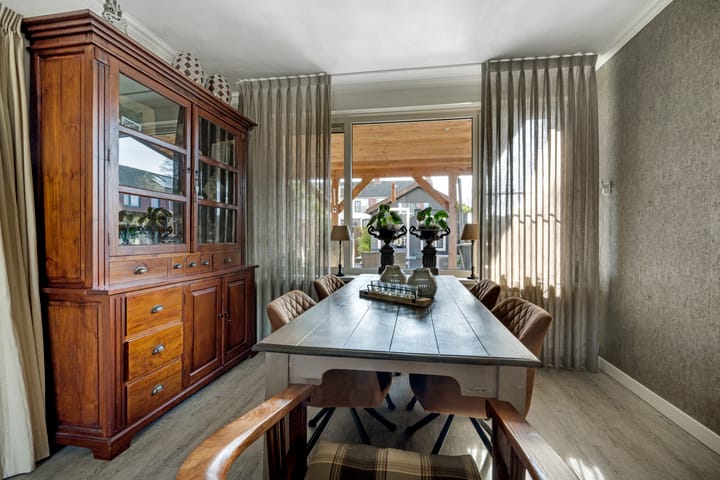 Foto 10 van Voeghoutenstraat 61