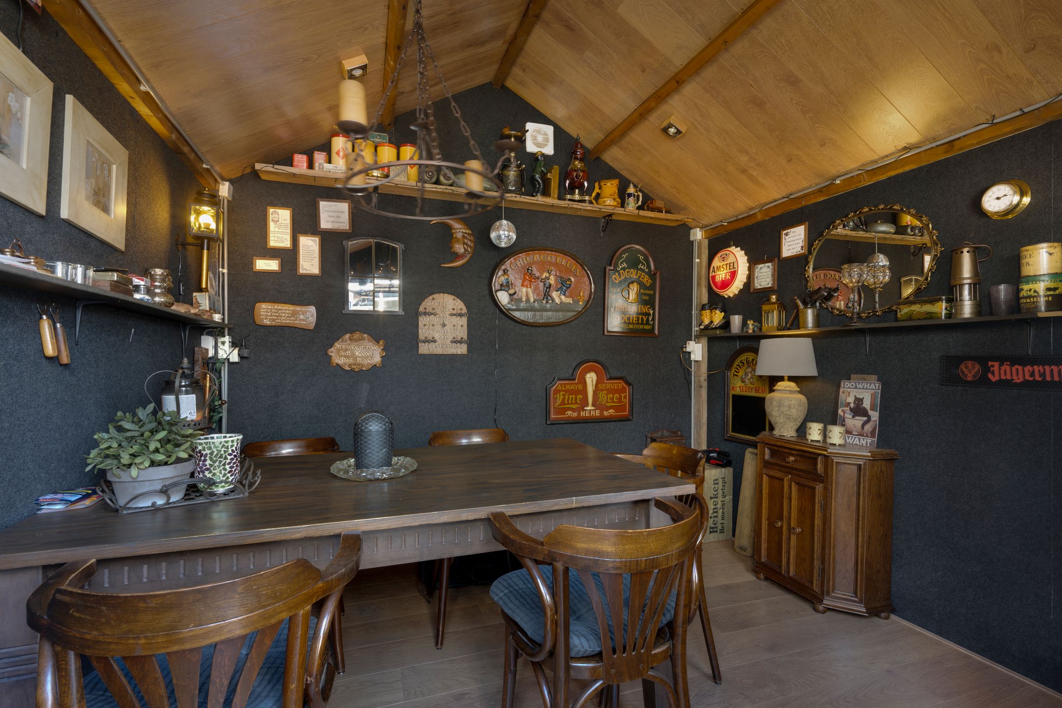 Foto 30 van Voeghoutenstraat 61