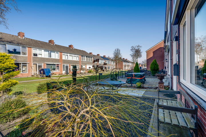 Foto 39 van Voeghoutenstraat 61