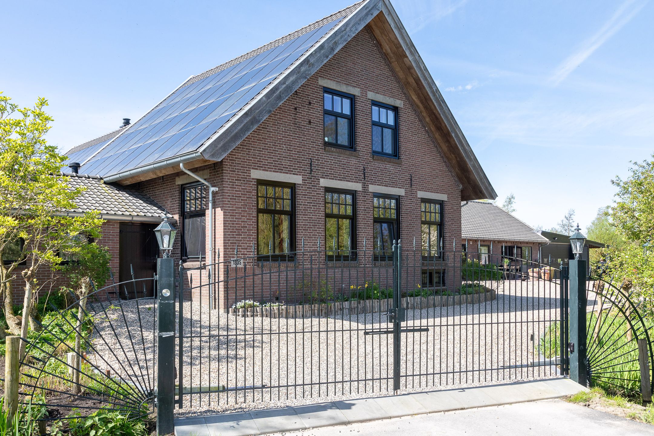 Photo 3 of Voorhaakdijk 3