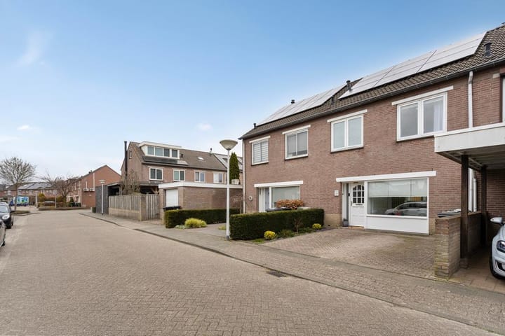 Foto 2 van Acacia 15