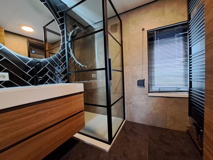 Photo 11 of Terneuzensestraat 38