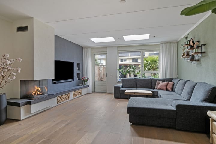 Foto 9 van Ebbenhout 8