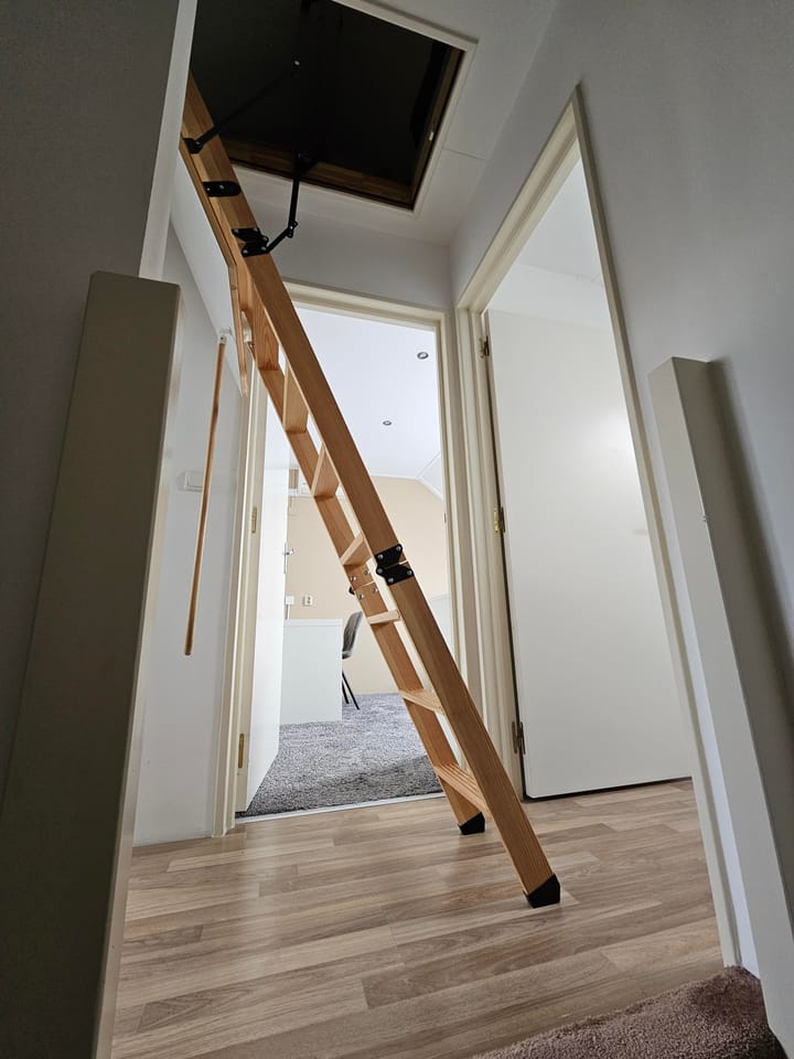 Foto 28 van Ebbenhout 8