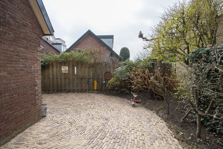 Foto 48 van 1e Brandenburgerweg 121