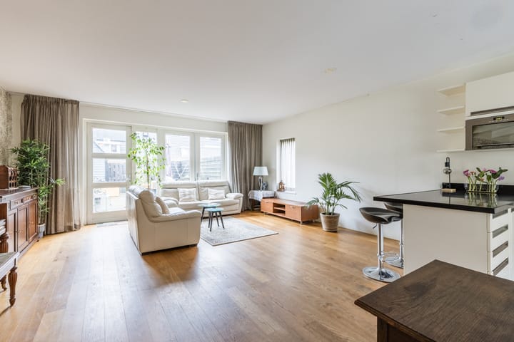 Foto 9 van Dagpauwoogstraat 2