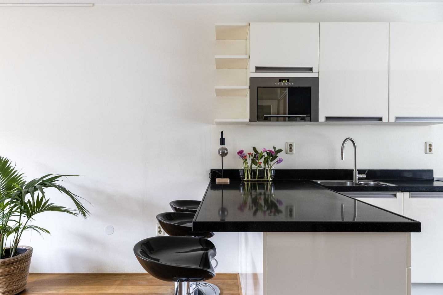 Foto 14 van Dagpauwoogstraat 2