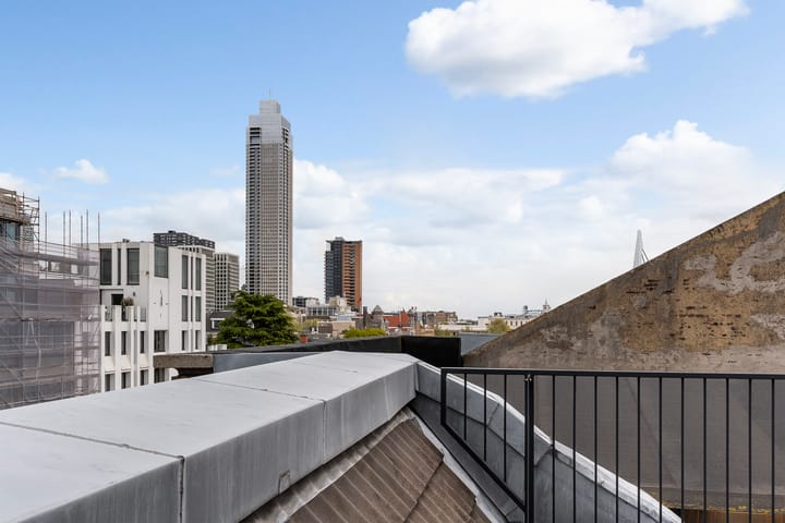 Foto 42 van Calandstraat 58-D