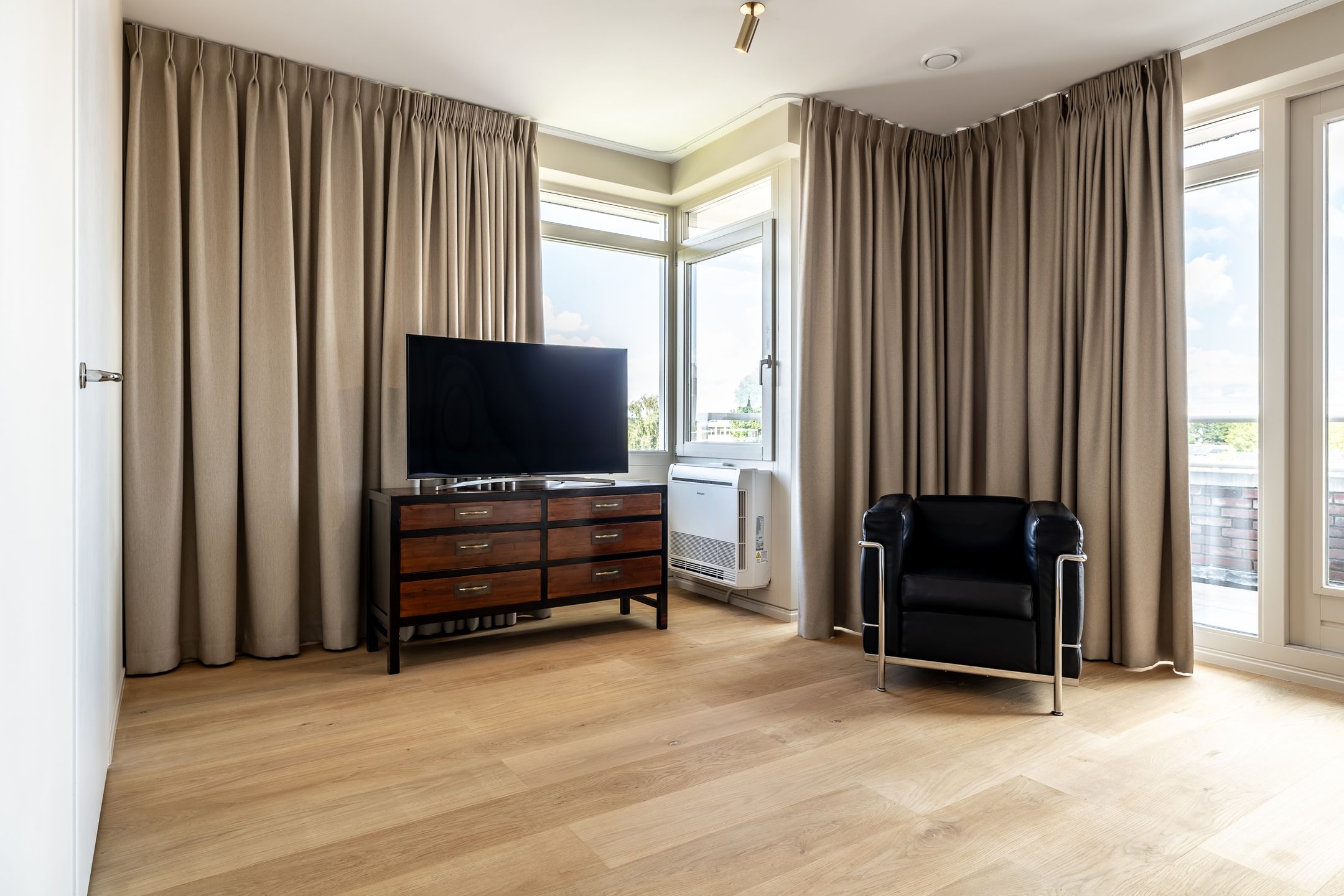 Photo 12 of Eggestraat 41