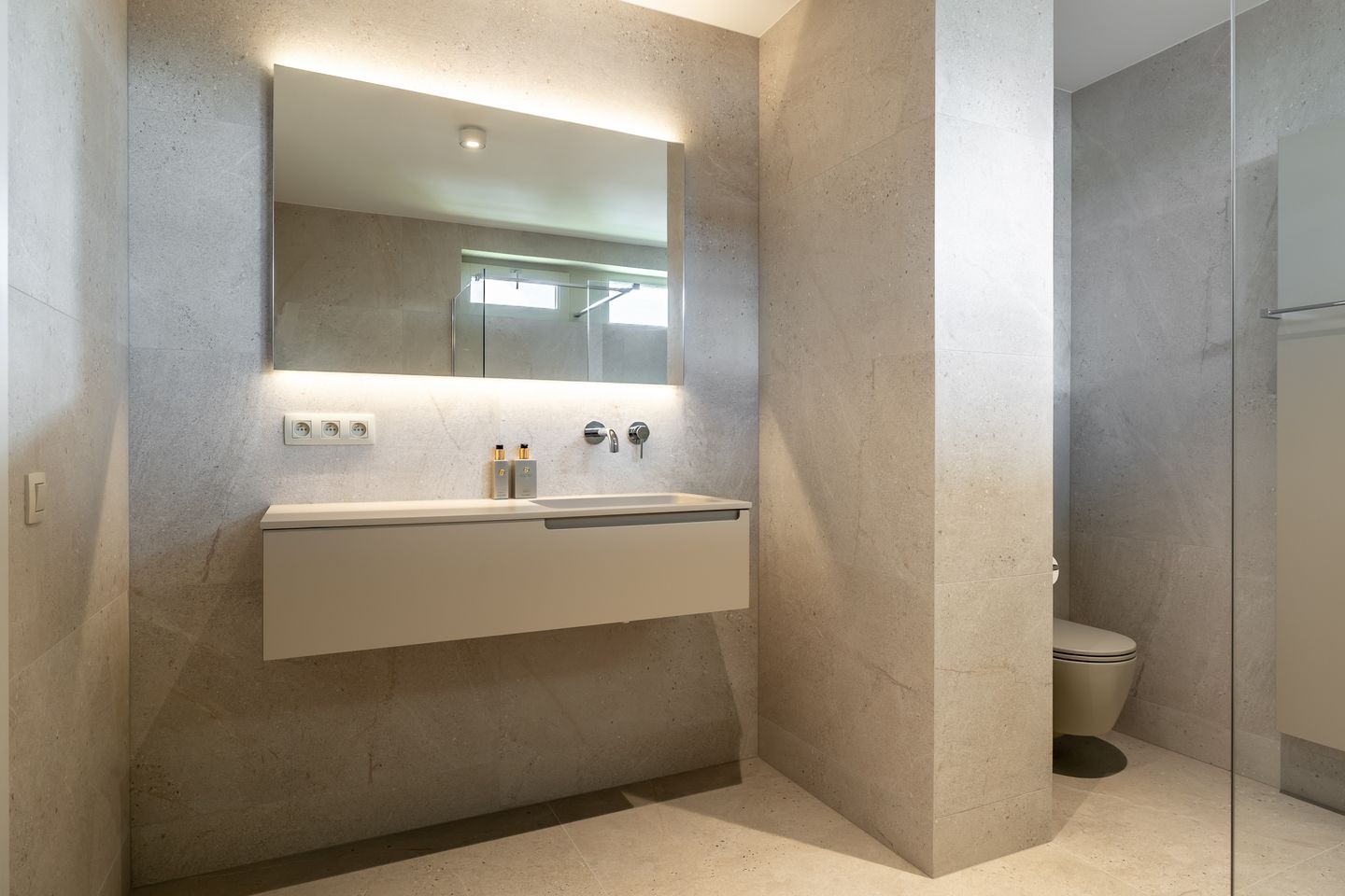 Photo 34 of Eggestraat 41