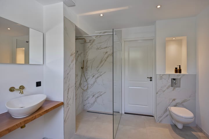 Foto 24 van Valkenaarstraat 99