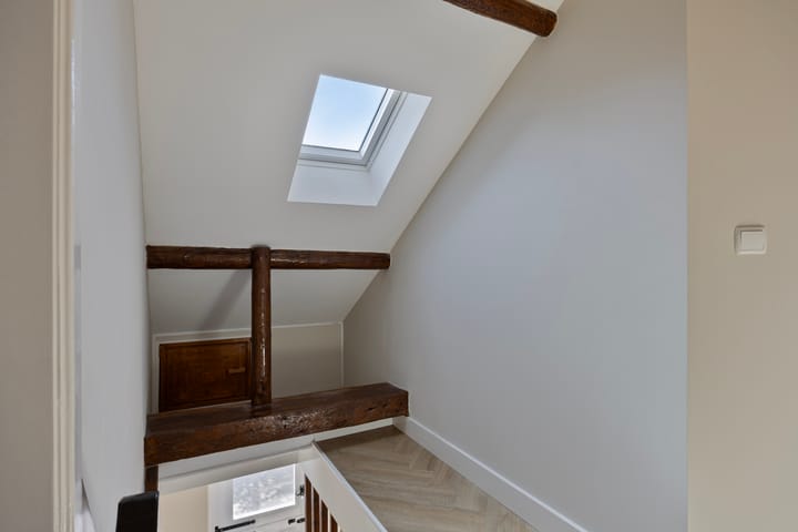 Foto 28 van Valkenaarstraat 99