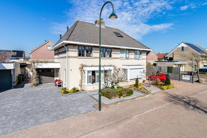 Foto 6 van Kapitein H. van der Maadenstraat 19