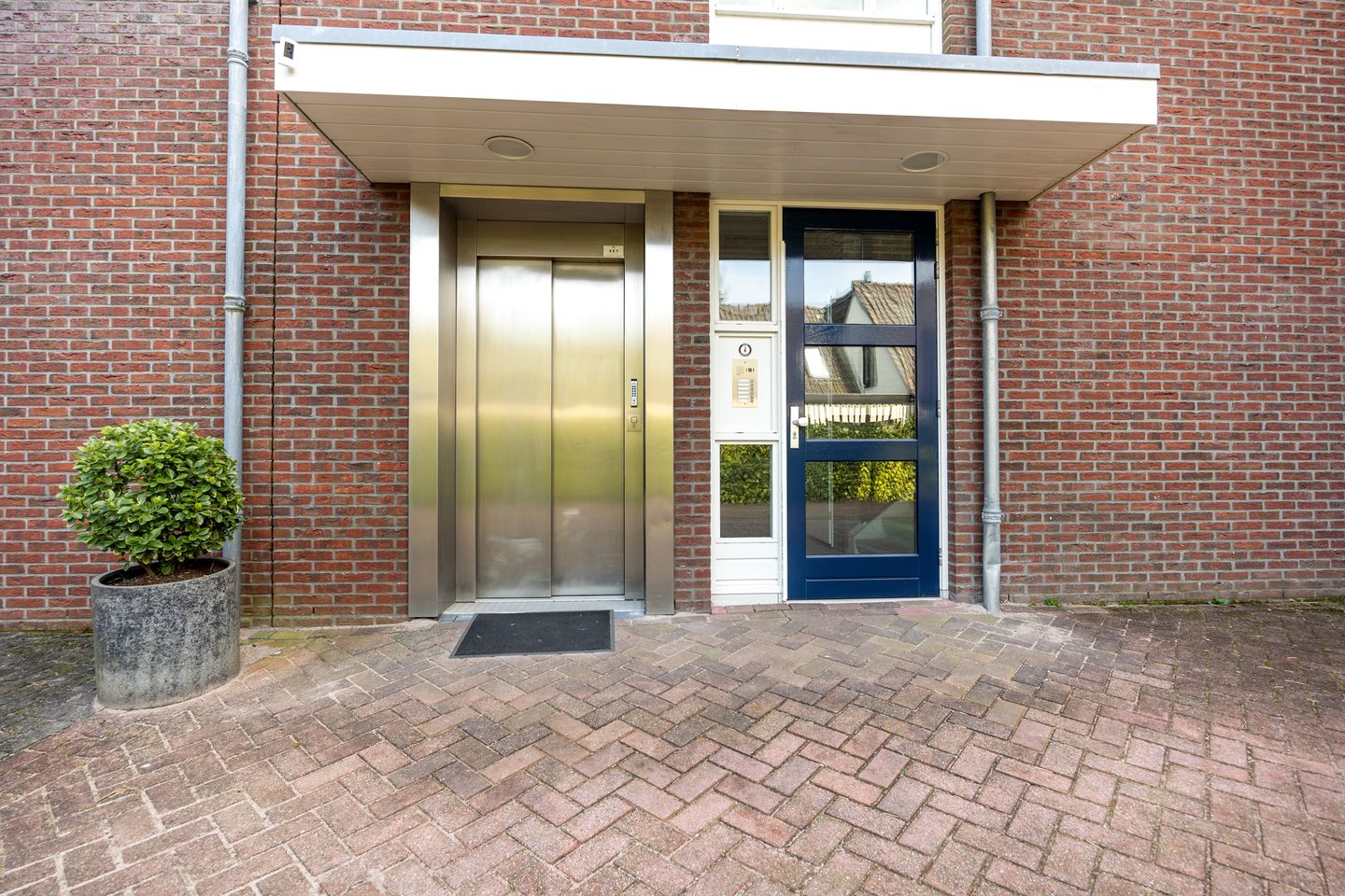 Photo 29 of Hoger Einde-Zuid 13-C