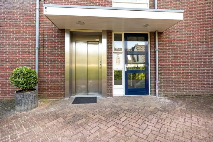 Foto 29 van Hoger Einde-Zuid 13-C