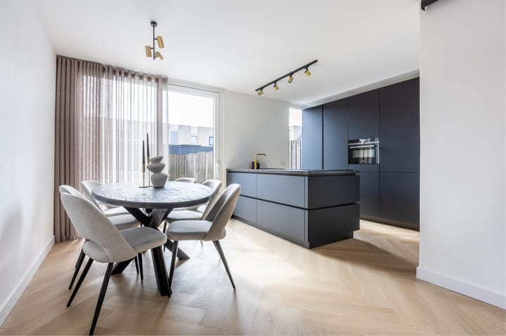 Foto 8 van Rijssenstraat 8