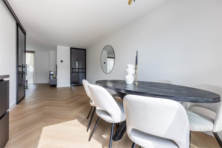 Foto 13 van Rijssenstraat 8