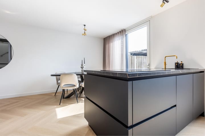 Foto 15 van Rijssenstraat 8