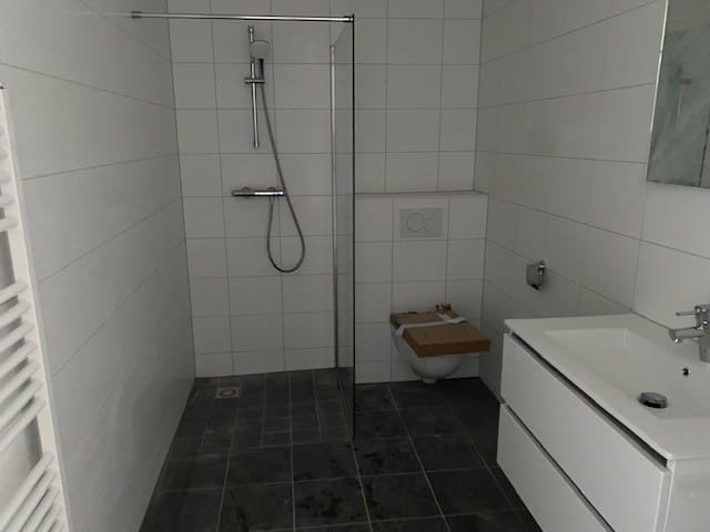 Photo 5 of Kanaalstraat 9