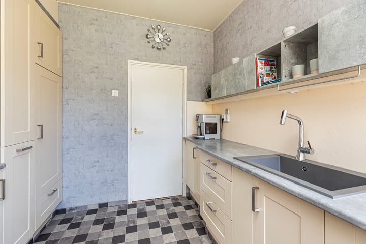 Photo 11 of Kort-Ambachtlaan 32