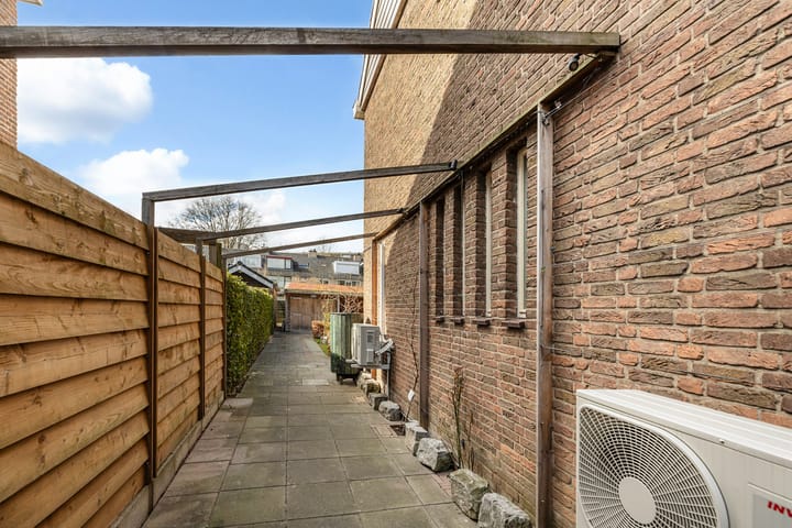 Photo 27 of Kort-Ambachtlaan 32