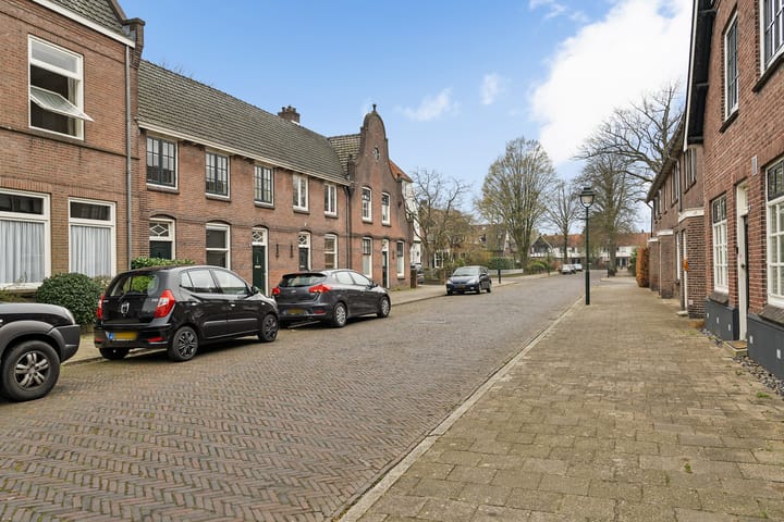 Foto 7 van C.T. Storkstraat 45