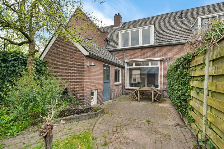 Foto 32 van C.T. Storkstraat 45