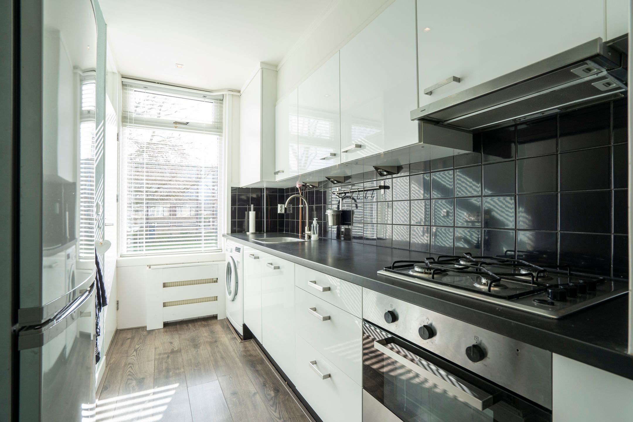 Photo 12 of Evertsenstraat 56