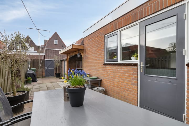 Foto 13 van Dokter Weversstraat 31