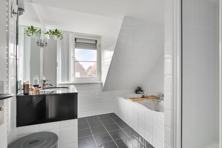 Foto 24 van Dokter Weversstraat 31