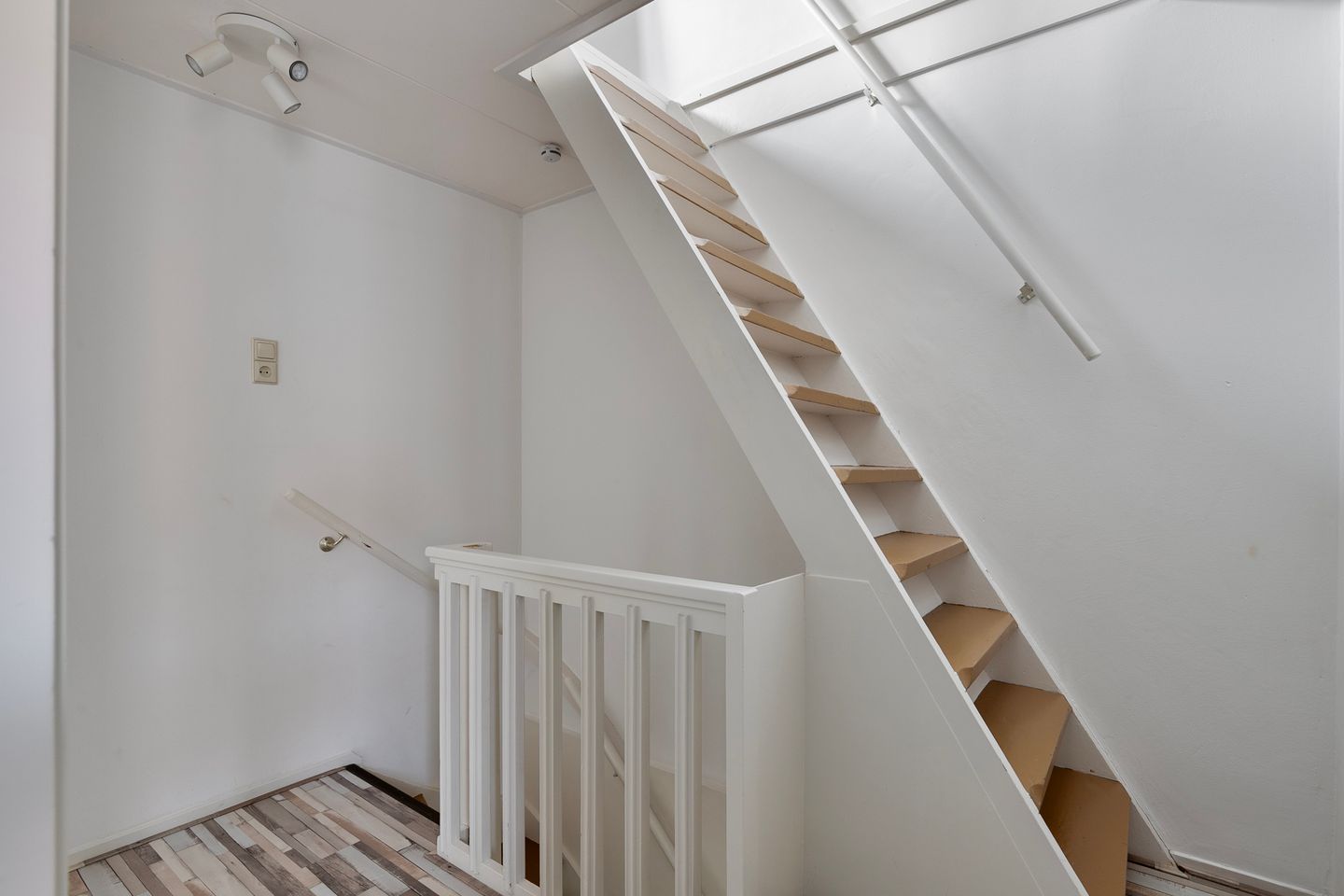 Foto 25 van Dokter Weversstraat 31