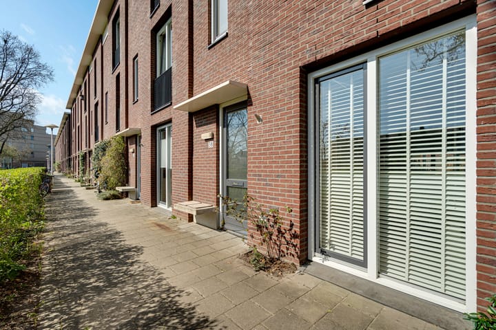 Photo 4 of P.G. van Nieuwkerkpad 38